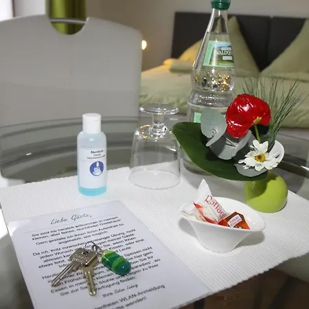 招待所 Famos Schlafen *