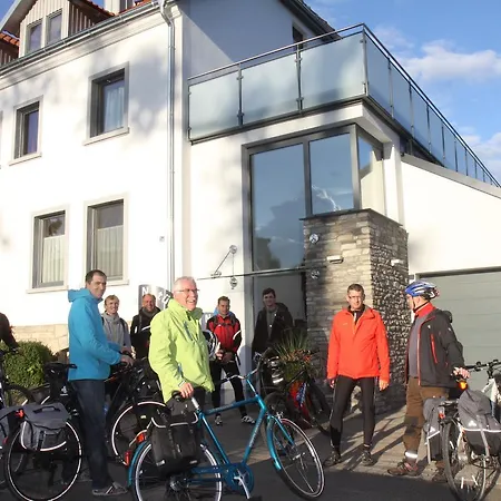 招待所 Famos Schlafen 瓦尔堡