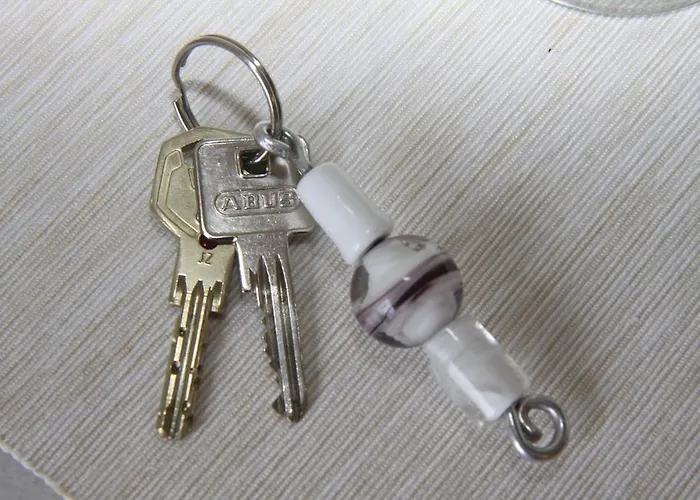 Famos Schlafen ゲストハウス ヴァールブルク