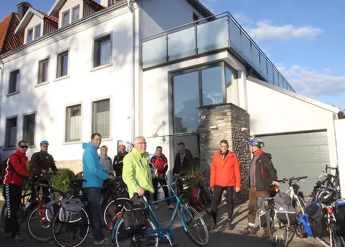 ゲストハウス Famos Schlafen ヴァールブルク